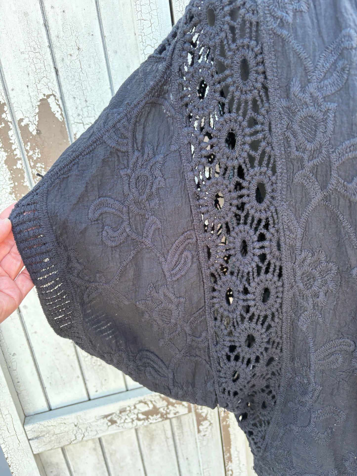 Bohemian Crochet Bolero Cardigan - Black