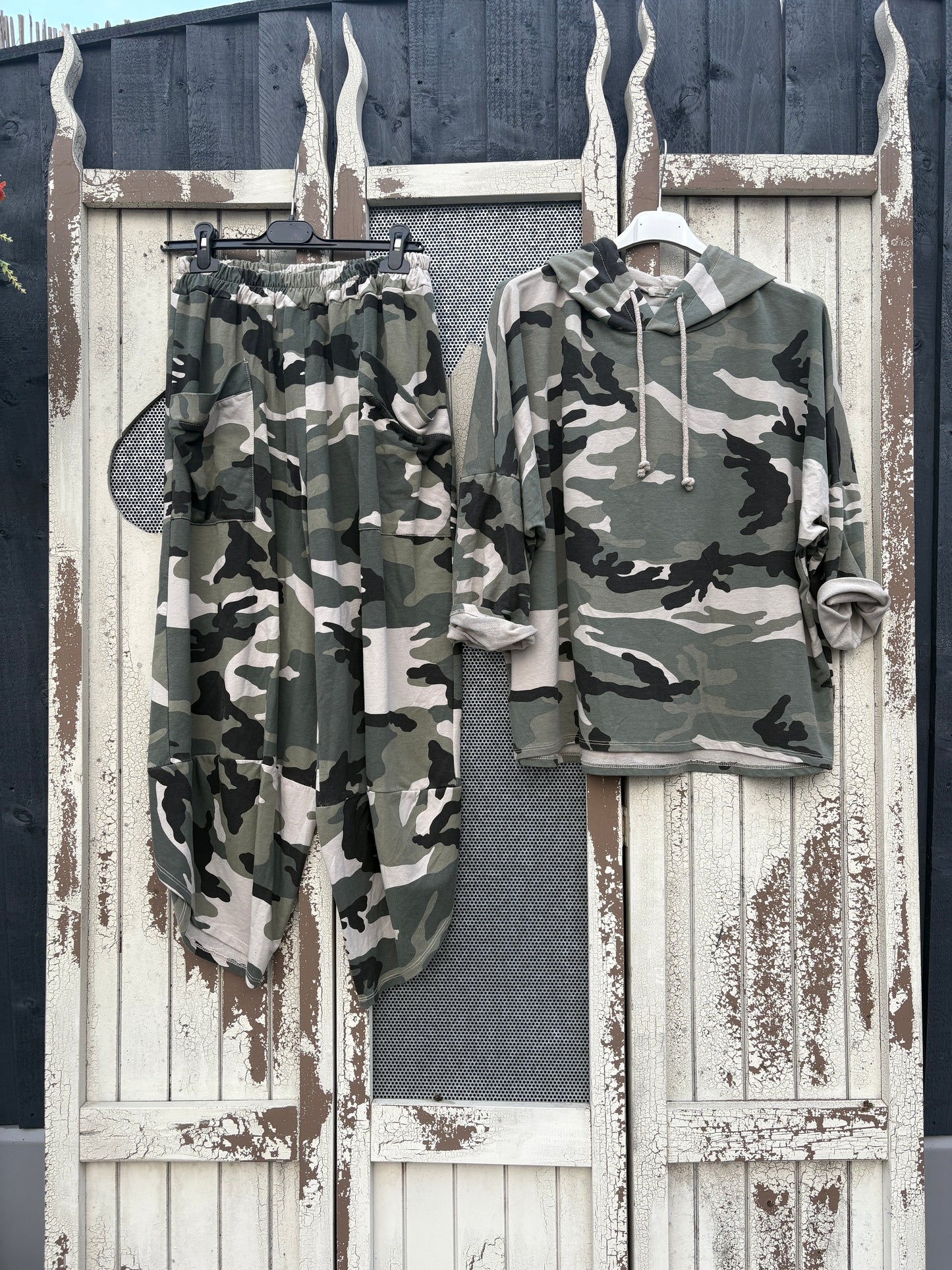 Made in Italy Tulip Cocoon Trousers – Camo Print