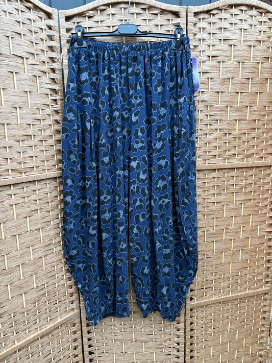 Made in Italy Milano Barrel Shaped Cocoon Trousers (Jersey) Animal Print