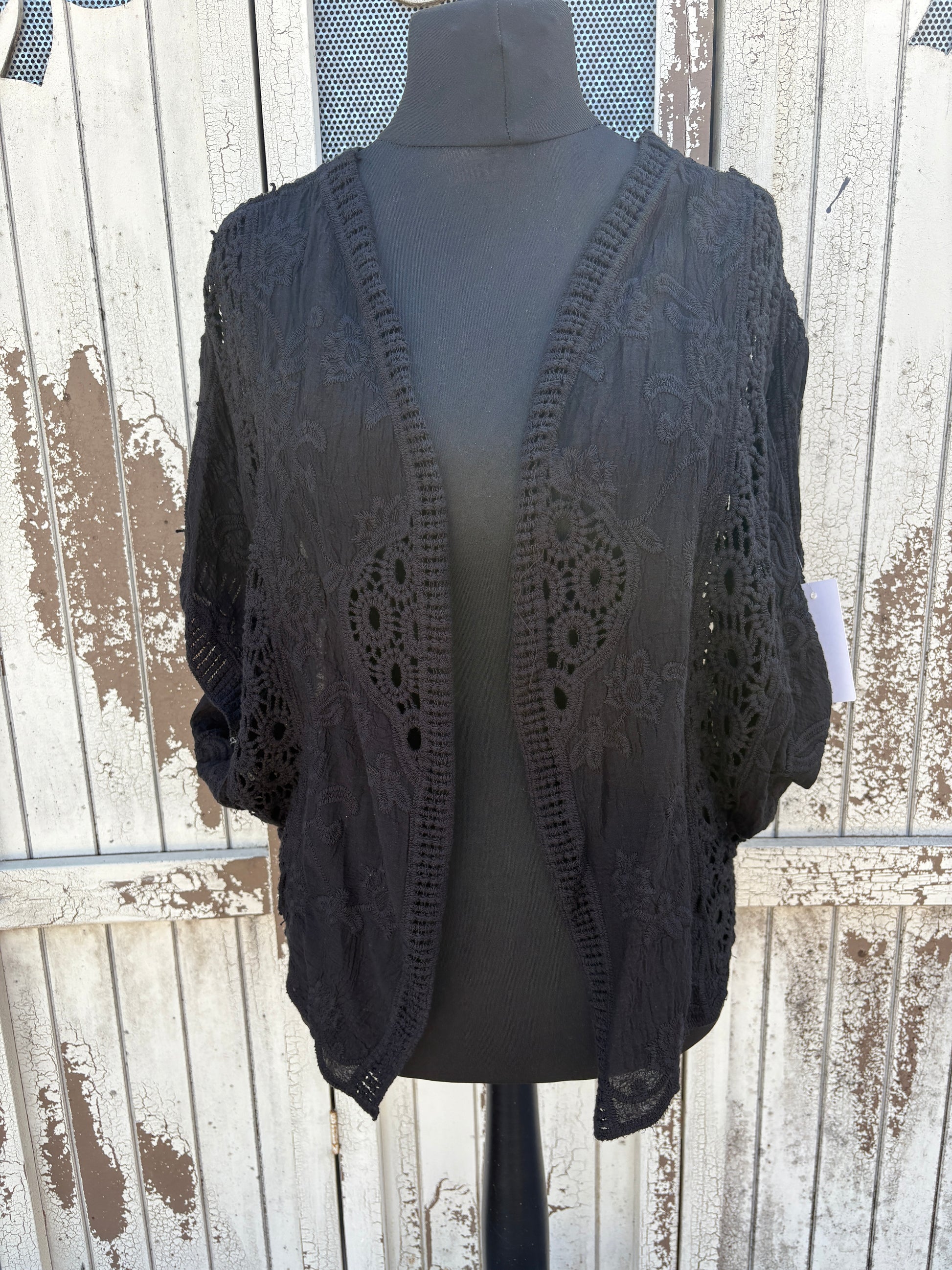 Bohemian Crochet Bolero Cardigan - Black