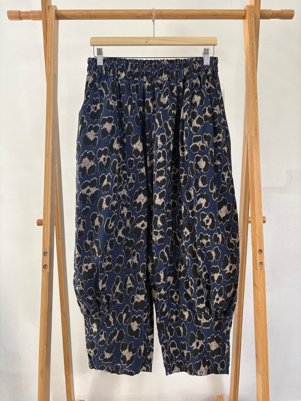 Made in Italy Florence Cocoon Joggers/Trousers (Needlecord Animal Print)
