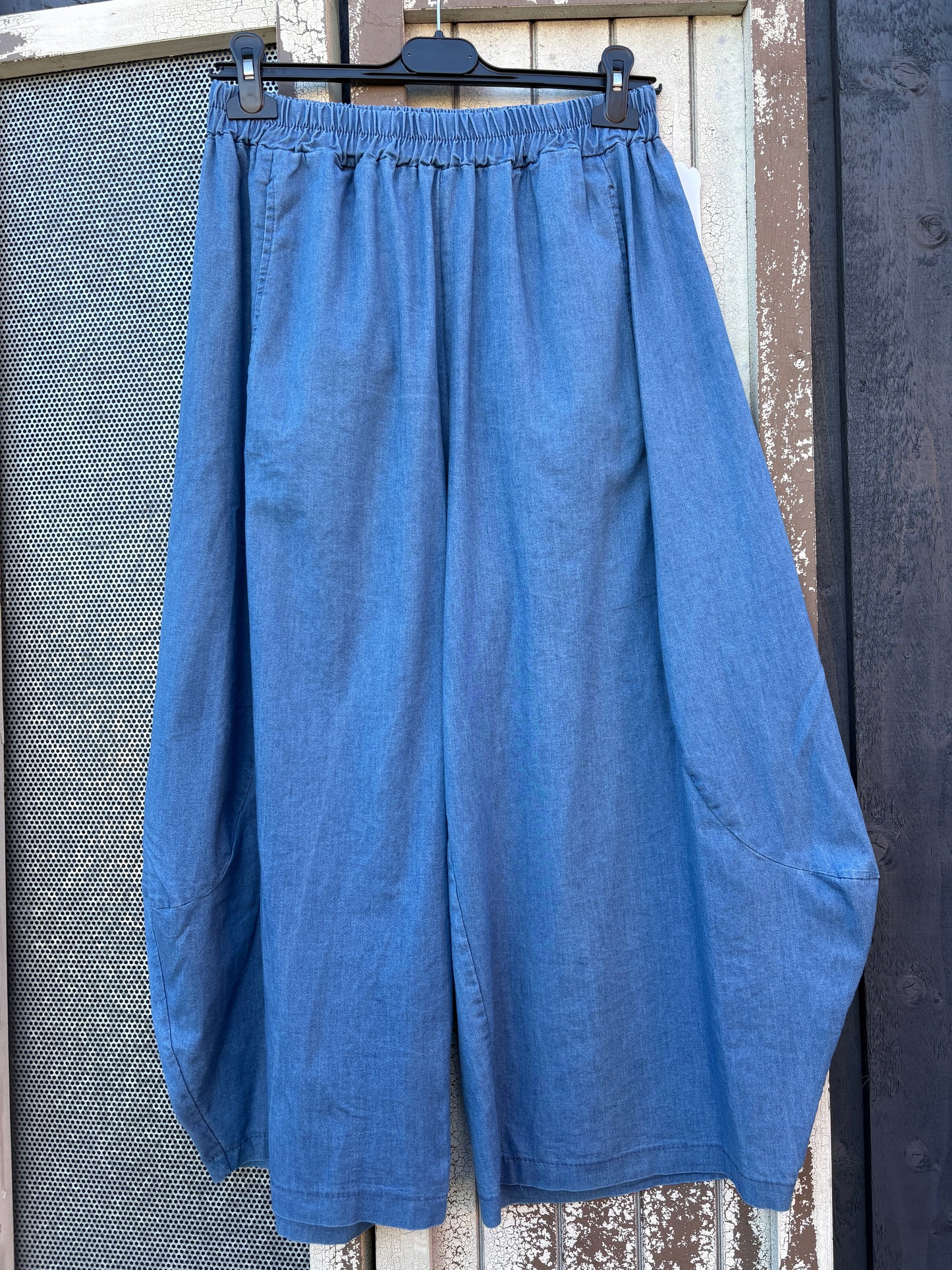 Made in Italy 7/8 Barrel Style Trousers - Denim