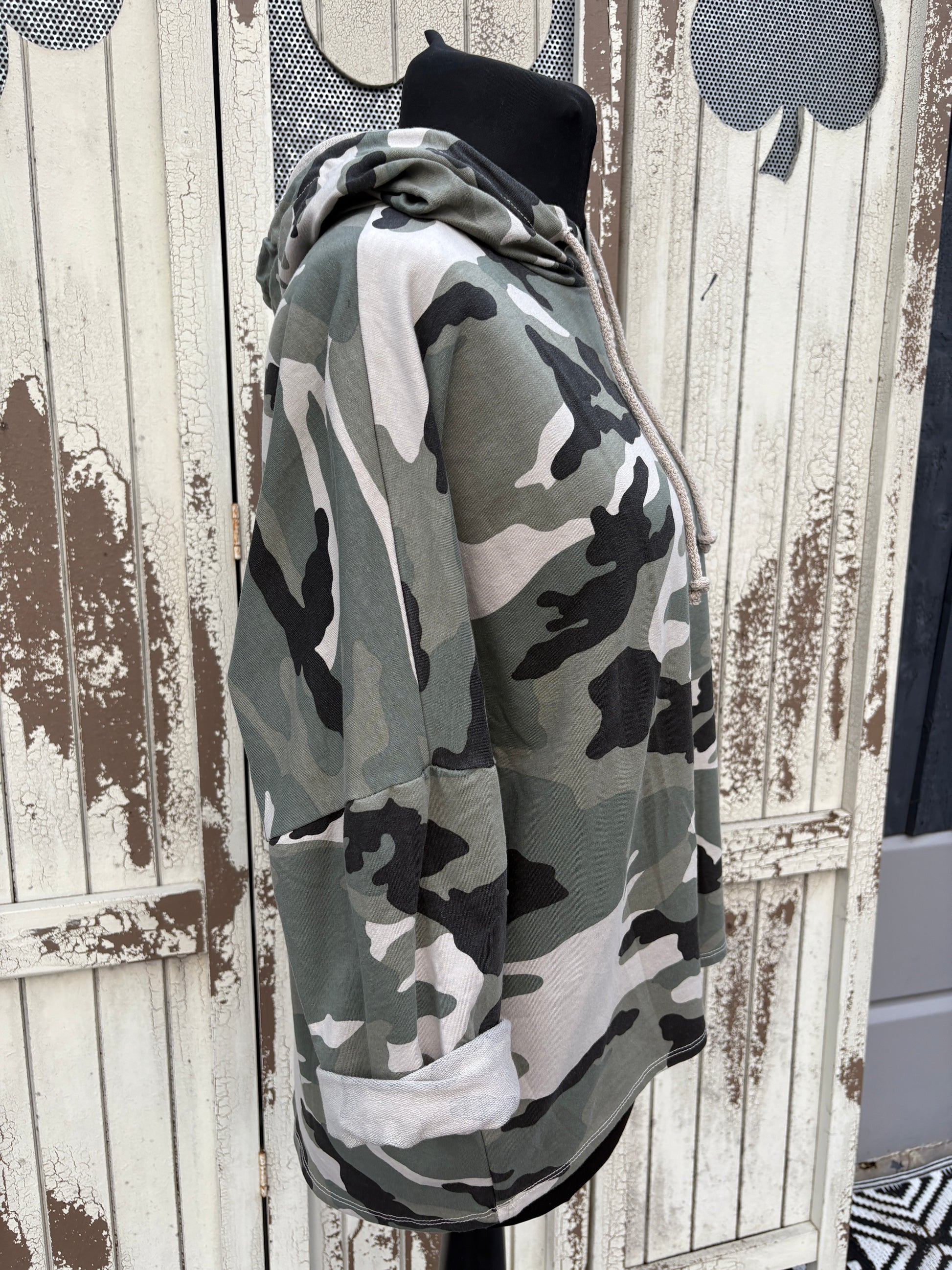 Made in Italy Camo Print Hooded Sweatshirt