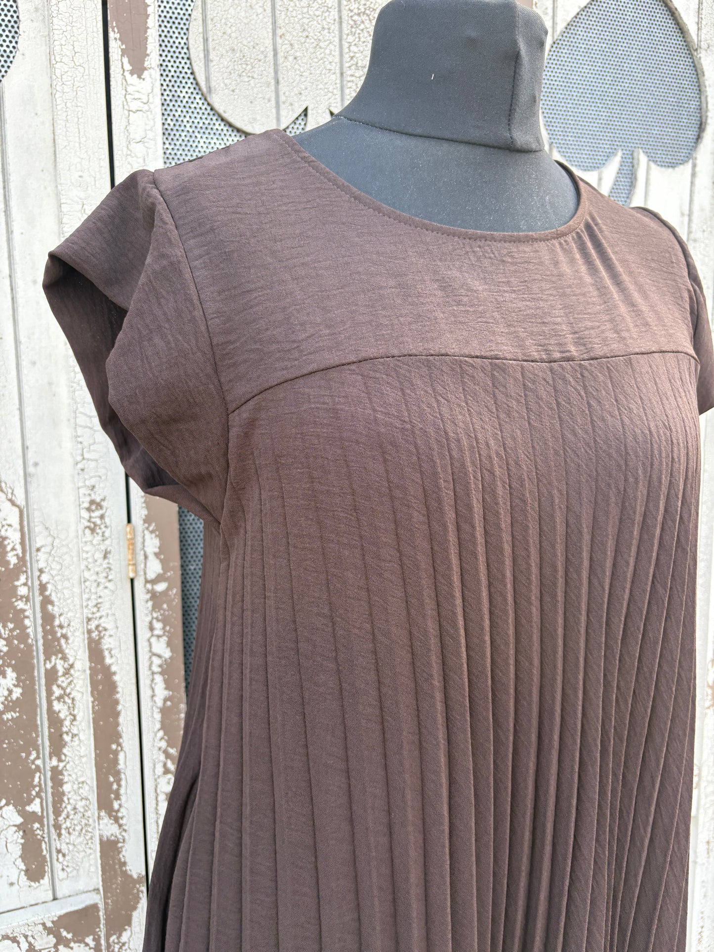 Made in Italy Cap Sleeve Pleated Mini Dress/Tunic - Chocolate