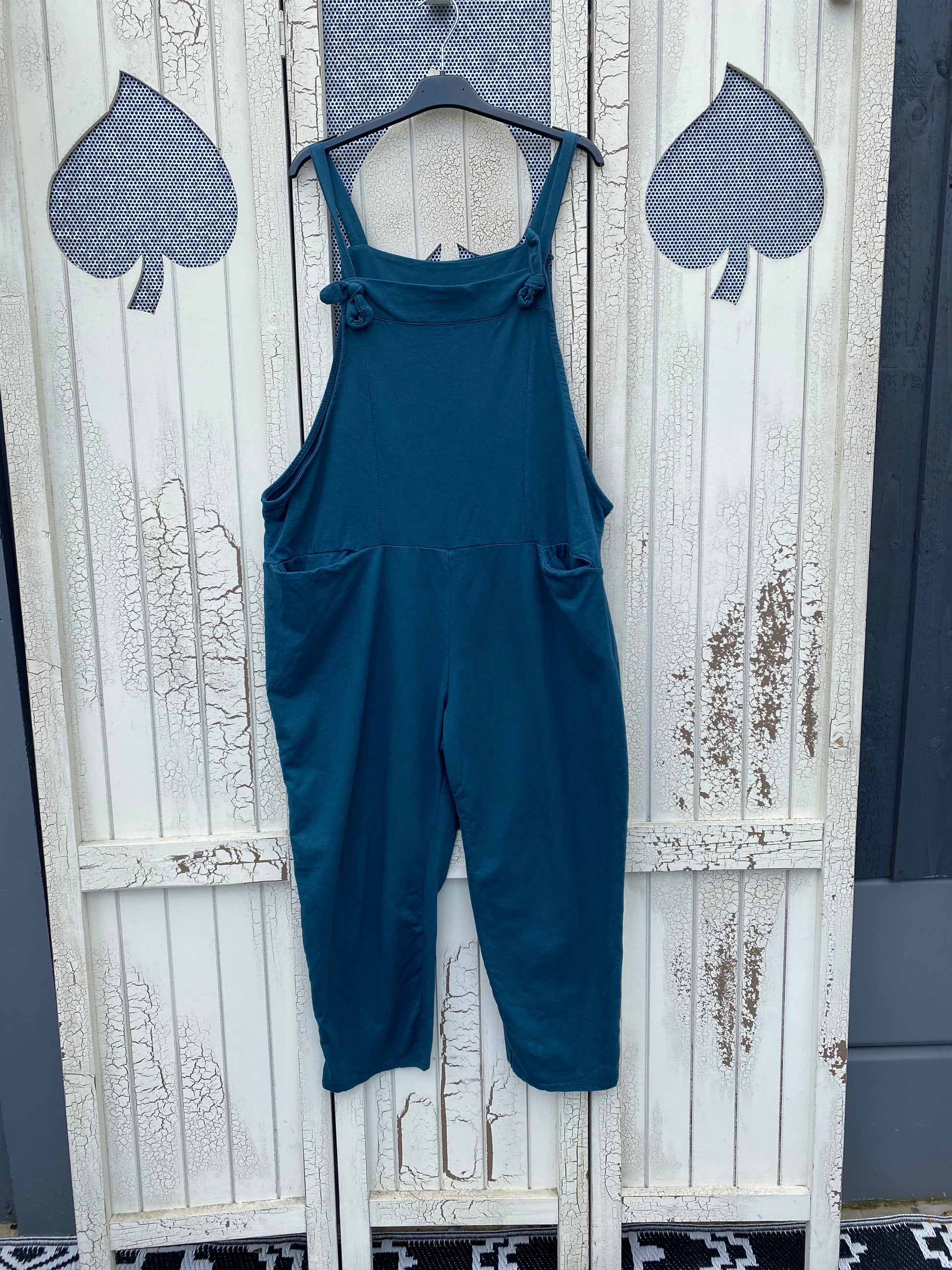 https://thelinencloset.uk/cdn/shop/files/Made-in-Italy-Plain-Jersey-Dungarees-Various-Colours-9.jpg?v=1708355136&width=1946