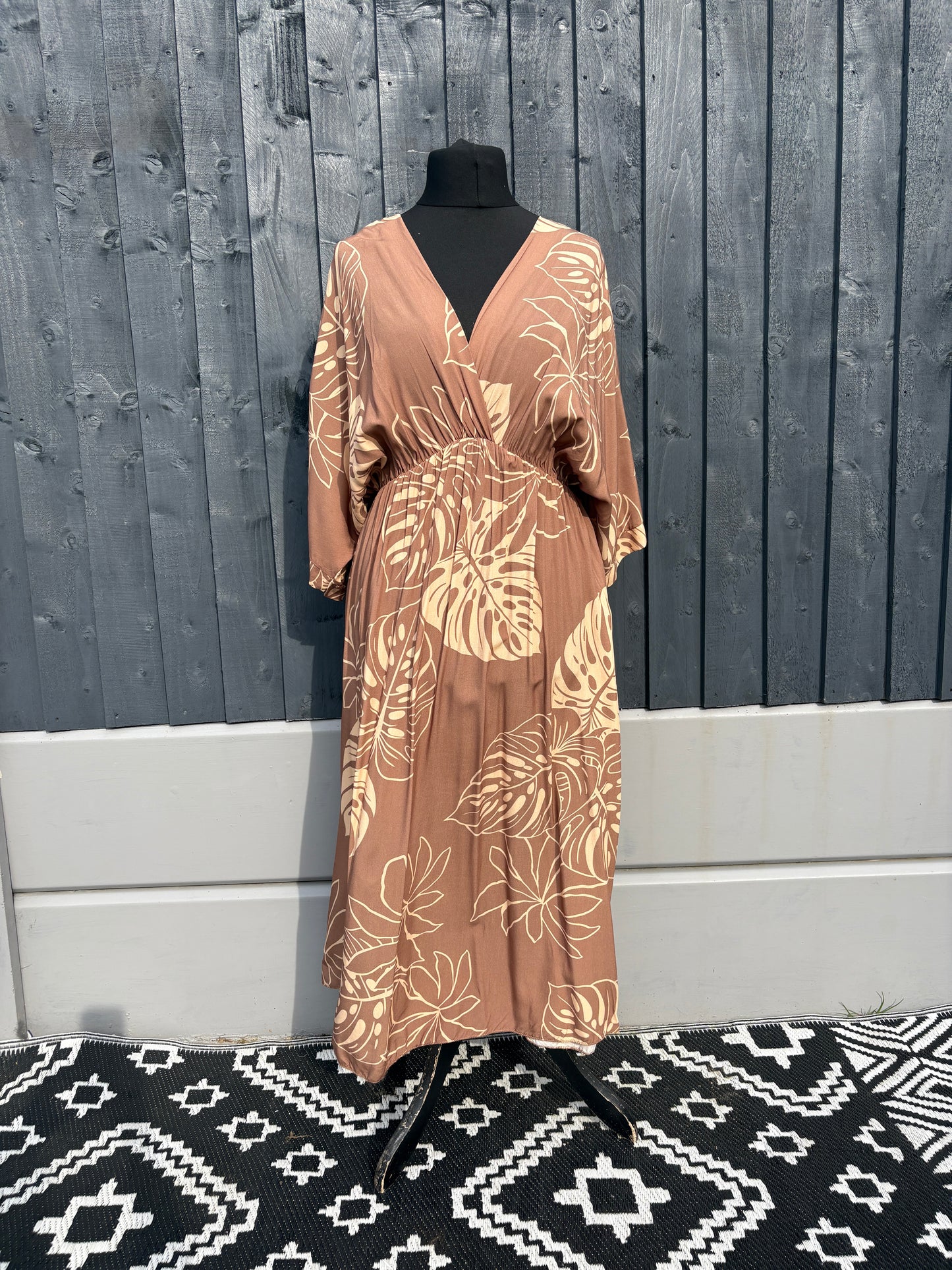 Made in Italy Split Side Summer Dress – Tropical Leaf Print