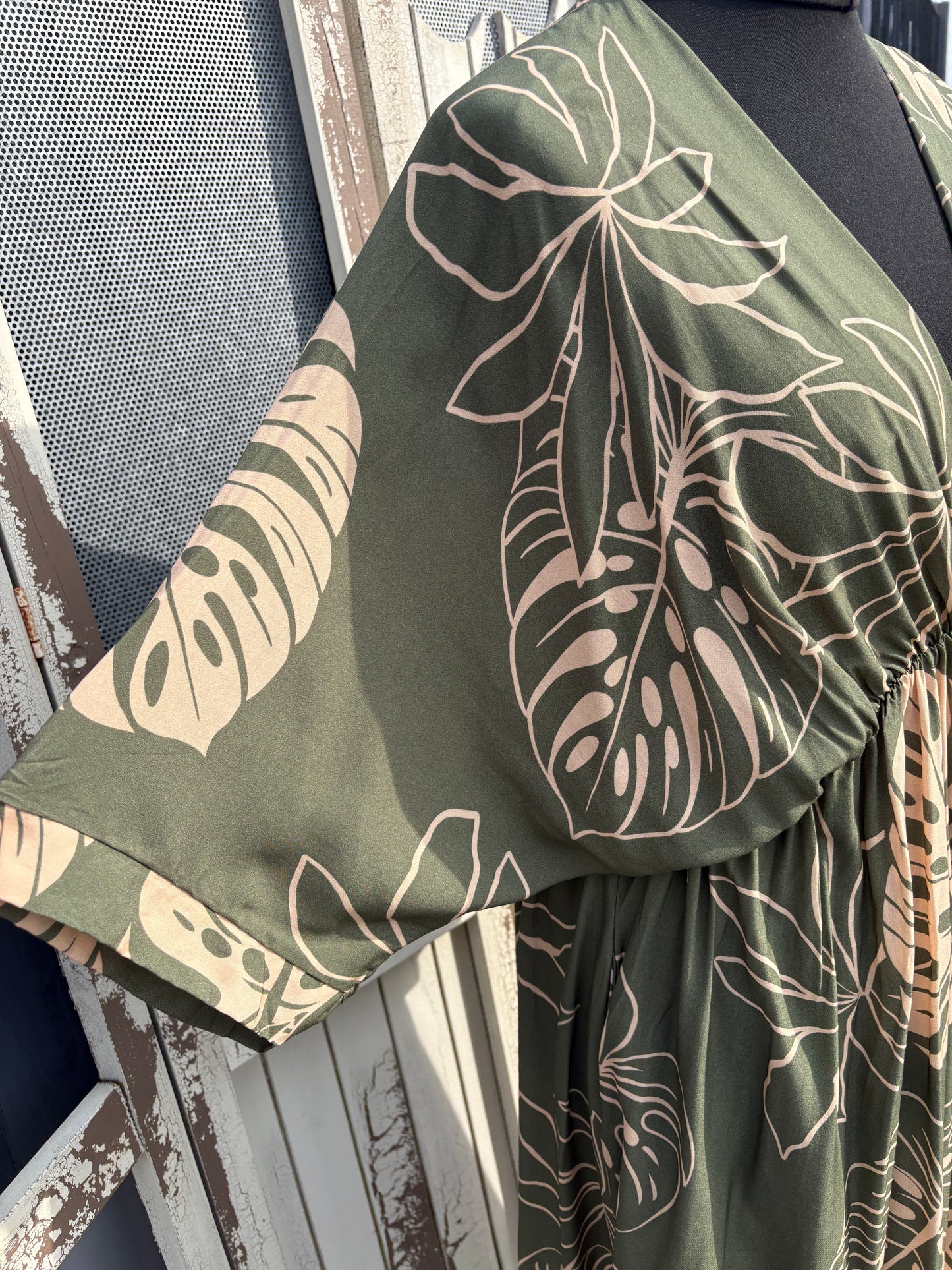 Made in Italy Split Side Summer Dress – Tropical Leaf Print
