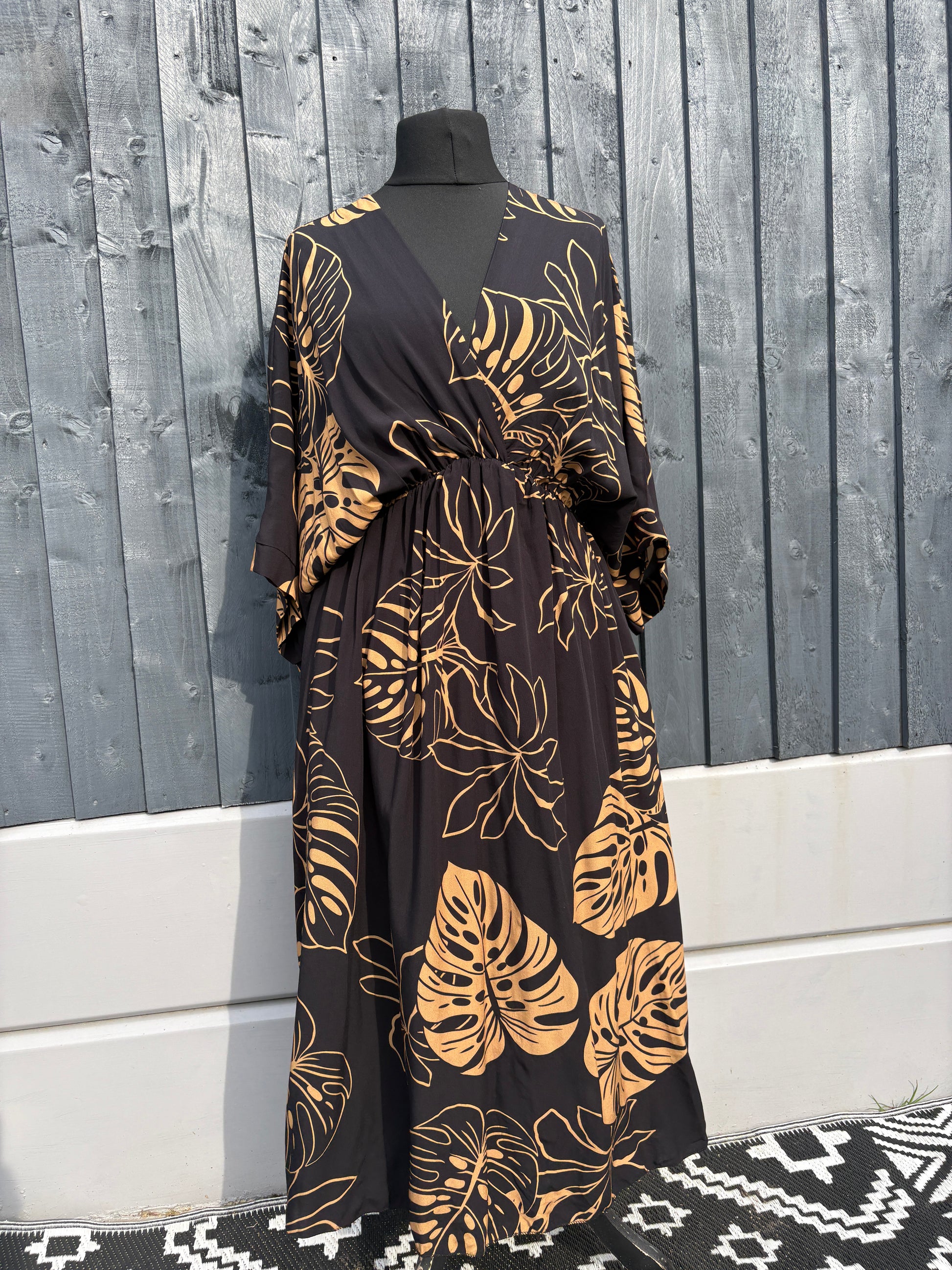 Made in Italy Split Side Summer Dress – Tropical Leaf Print