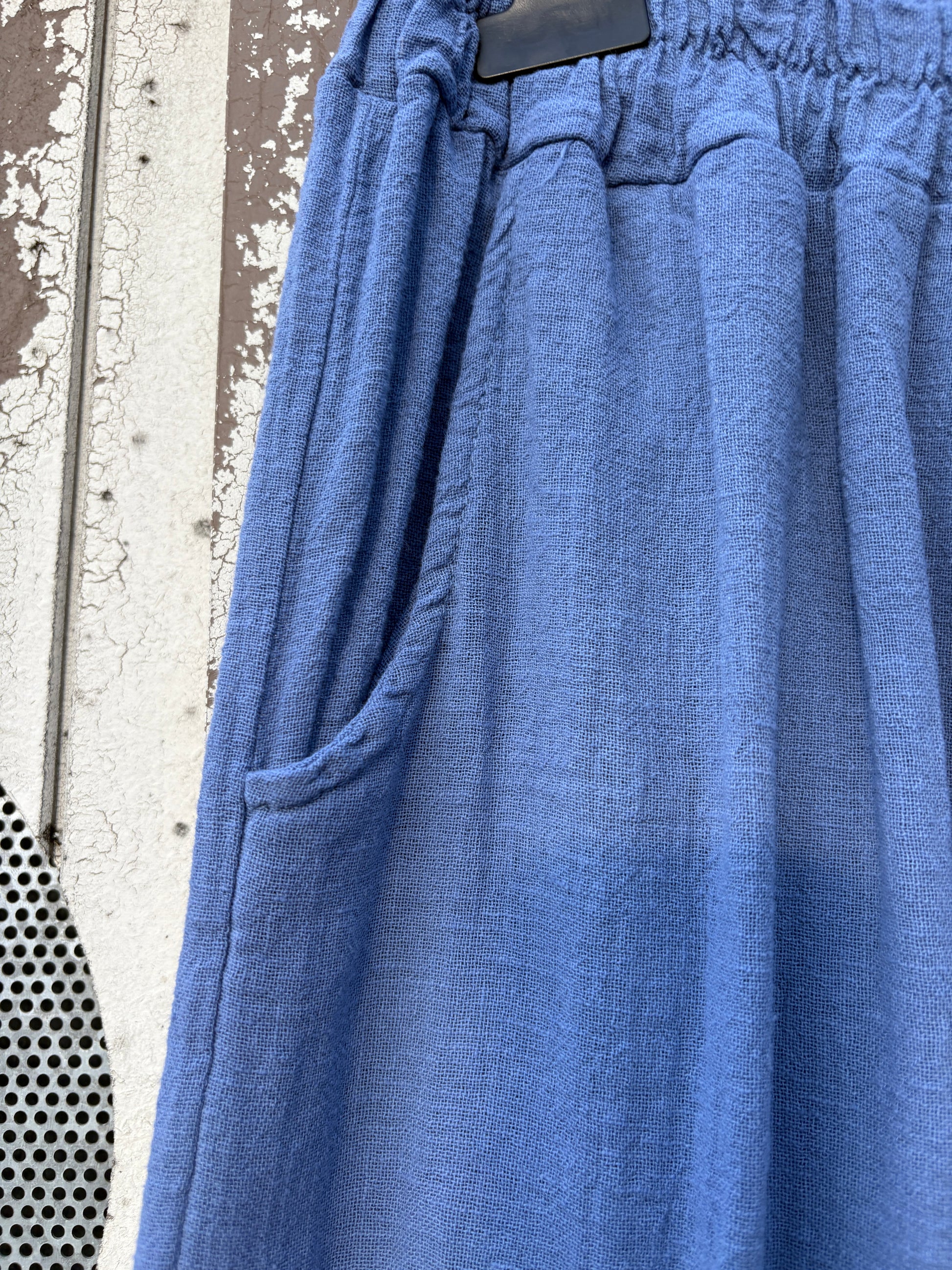 Made in Italy Wide-Legged Summer Trousers – Lightweight Linen-Cotton Blend